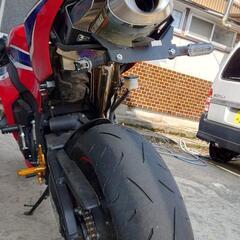 CBR600RR 2BL-PC40 現行モデル 事故車 部品取りベースの画像