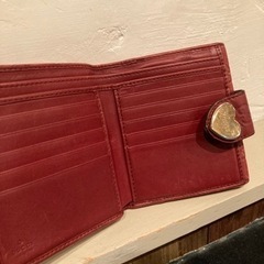 GUCCI 折り財布　ハートの画像