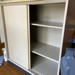 事務用の棚