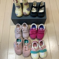 女の子　シューズ　靴　まとめ売り
