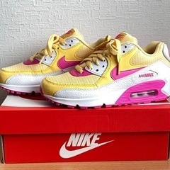 NIKE WMNS AIR MAX90