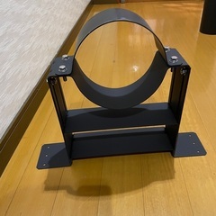 薪ストーブ用　煙突用部材　壁面取付金具　ホンマ製作所