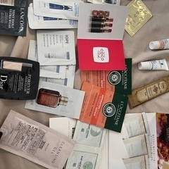DIOR CHANEL アルビオン ランコム　韓国　化粧品サンプルの画像