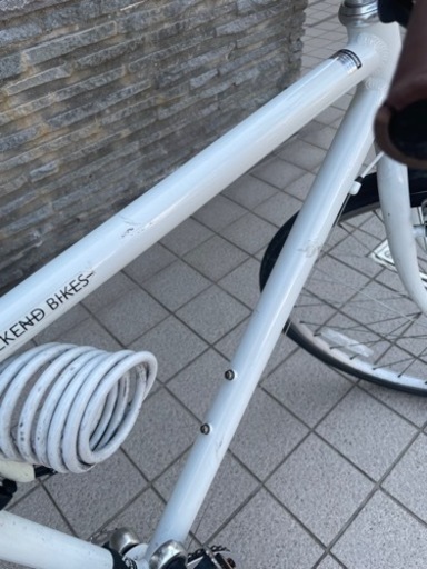 お値下げ　早く取引出来る方優先します　小学校高学年のお子様にいかがですか？WEEKEND BIKES クロスバイク　26インチホワイト