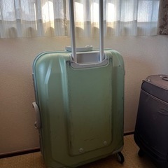 キャリーケースの画像