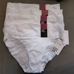 【新品】女性の下着　パンツ　の画像
