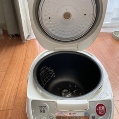 【お譲り先決定】タイガー　炊飯器　5.5合炊きの画像