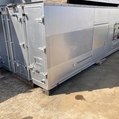トラック冷凍庫箱　シルバー　物置　ガレージ　犬小屋などに