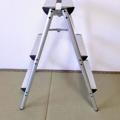 アルミ脚立　SE－8C　室内のみ使用　用途多数でかなり便利です！