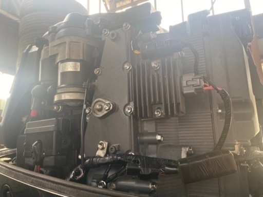取引中です。代理出品です。スズキ　船外機　DF90A 90馬力　4サイクル　訳あり　部品取り　