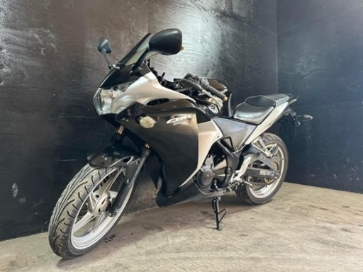 買取強化中！どんな車両も1万円から！★お支払総額14.2万円★ ホンダ CBR250R MC41 機関良好♪ 社外シールド！通勤通学に！練習用に♪ツーリングに♪