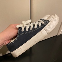 CONVERSE風のスニーカーの画像