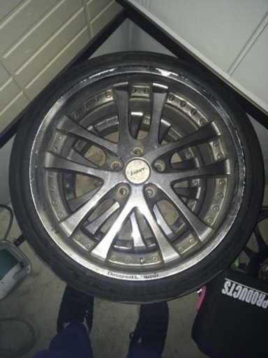 Lzx 18インチ　9.0j +19 2本