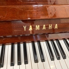YAMAHA U2F 1970年木目（サペリ）リニューアルの画像