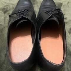 実家処分品 革靴の画像