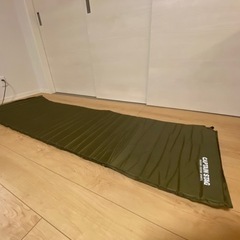 【商談決定】キャンプ　マット　インフレーター　インフレータブル　セットの画像