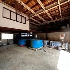 海辺の大型倉庫🐬カフェなどにいかが？道の駅裏側バズりスポット❣️