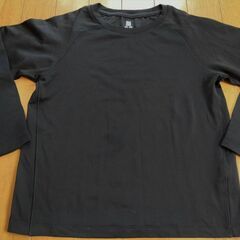 【130サイズ】UNIQLOドライEX抗菌防臭カットソー長袖スト...