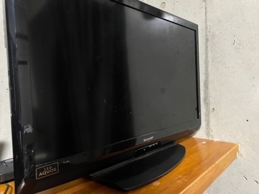 テレビ　32インチ  SHARP AQUOS 2011年式