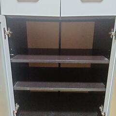 【再掲・急ぎ】キャビネット　食器棚の画像