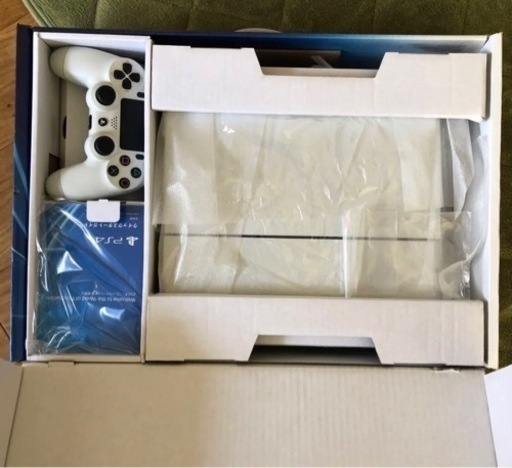 PlayStation 4 中古品　箱あり