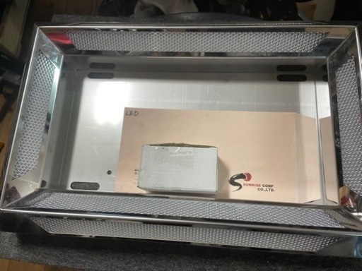 ナンバー枠　LED