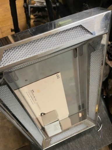 ナンバー枠　LED