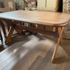 カントリー風のダイニングテーブル　未使用品　作業など