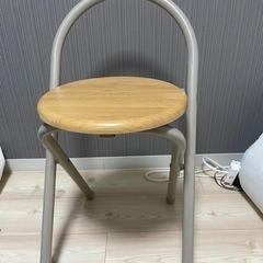 机　椅子　折りたたみ式の画像
