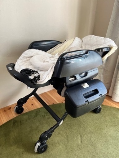 コンビ　Combi自動スウィングベッド　AUTO SWING