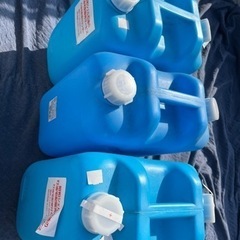 灯油缶　青　6個の画像