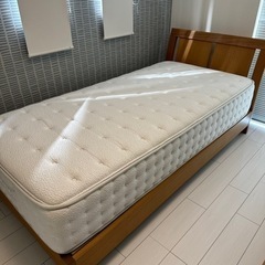 シングルベッド