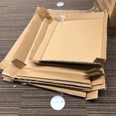 ダンボール(無料)の画像