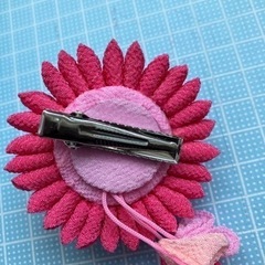 つまみ細工　髪飾りの画像