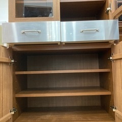 取りに来れる方限定！【UNICO】2枚扉食器棚です♪♪