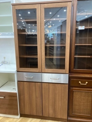 取りに来れる方限定！【UNICO】2枚扉食器棚です♪♪