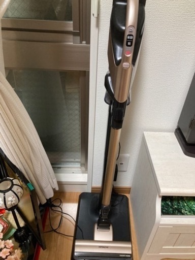 日立　コードレス掃除機