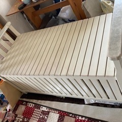 IKEAの屋外ベンチ