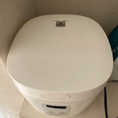【3/31まで】ホワイト 炊飯器 4合炊き (保温機能付) の画像