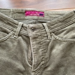 EDWINのコーデュロイパンツの画像