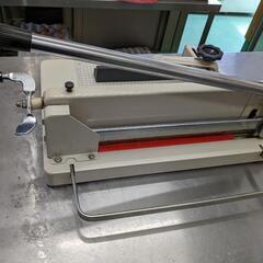 裁断機　笠間市の画像