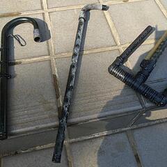 どれでも１つ100えんです。の画像