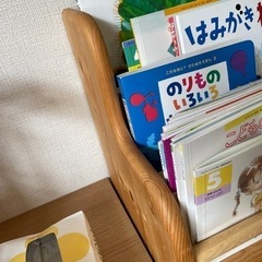 子供用　本棚の画像