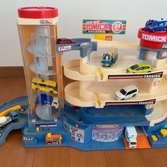 終了　トミカ　トミカパーキングタワー　トミカタワー　ミニカー　プラレール　子供　おもちゃ　玩具の画像
