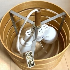 吊り下げ照明の画像