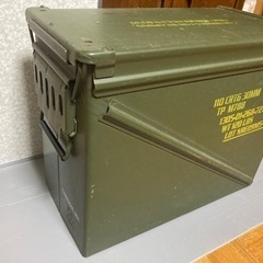 米軍鋼鉄製弾薬箱（大）の画像