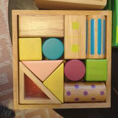 積み木2種類、パズル1種類ですの画像