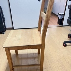 テーブルと椅子