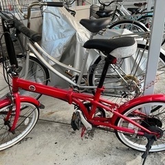 フィアット　赤いミニベロ　折り畳み自転車の画像
