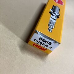 新品ＮＧＫプラグ　ＣＲ８ＥＨ－９　AF55スクーピーAF56ディ...